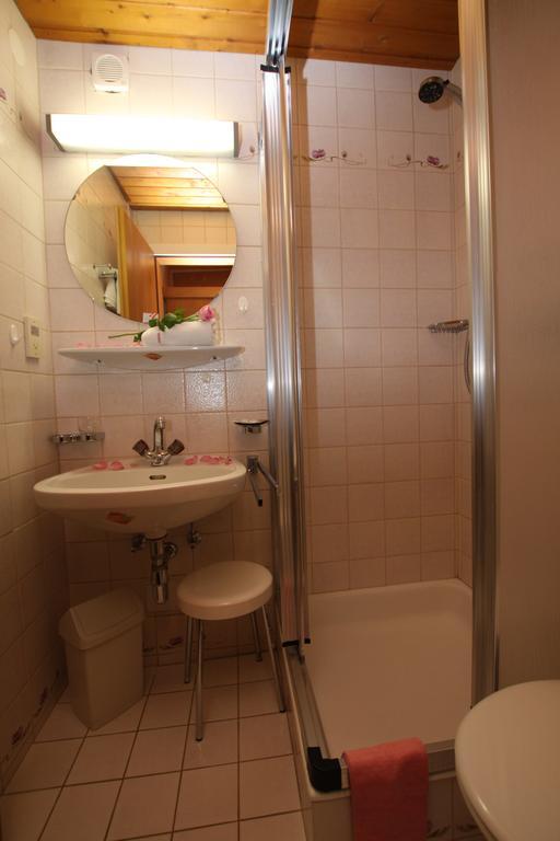 Gasthof zur Mühle Leutasch Zimmer foto